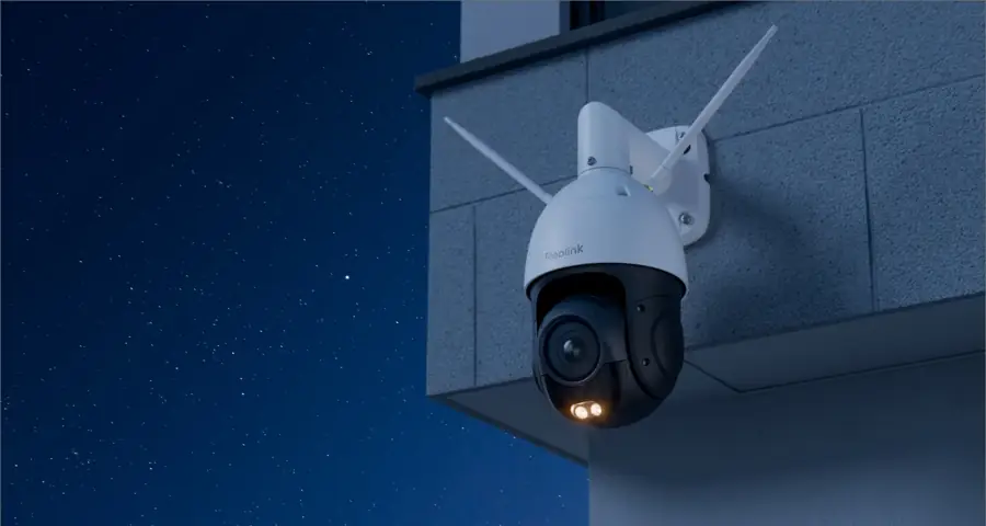 Pan-tilt camera operating at night